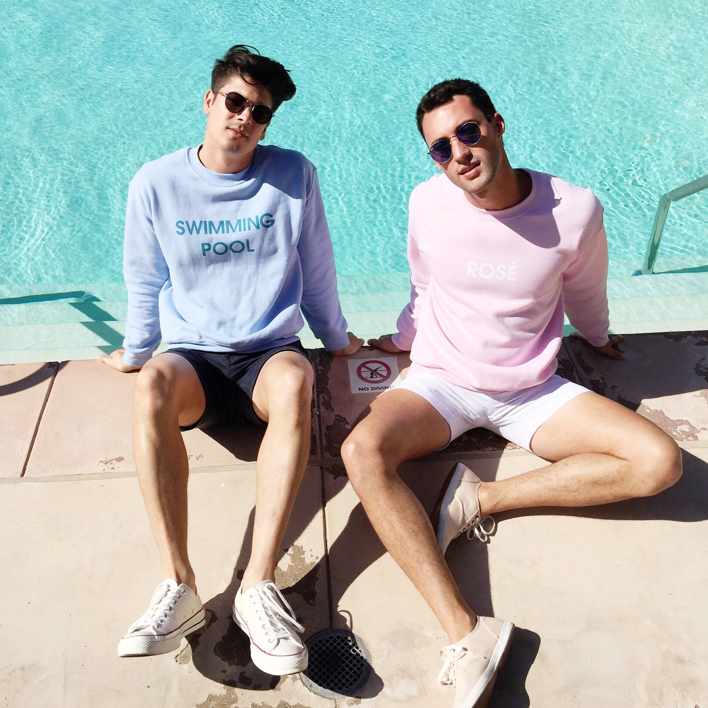 GRAPHIC SWEATSHIRTS